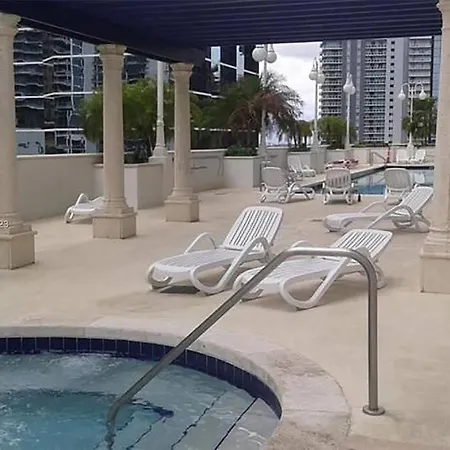 Entire Condo In Brickell Steps From Brickell City Centre Miami Exterior photo