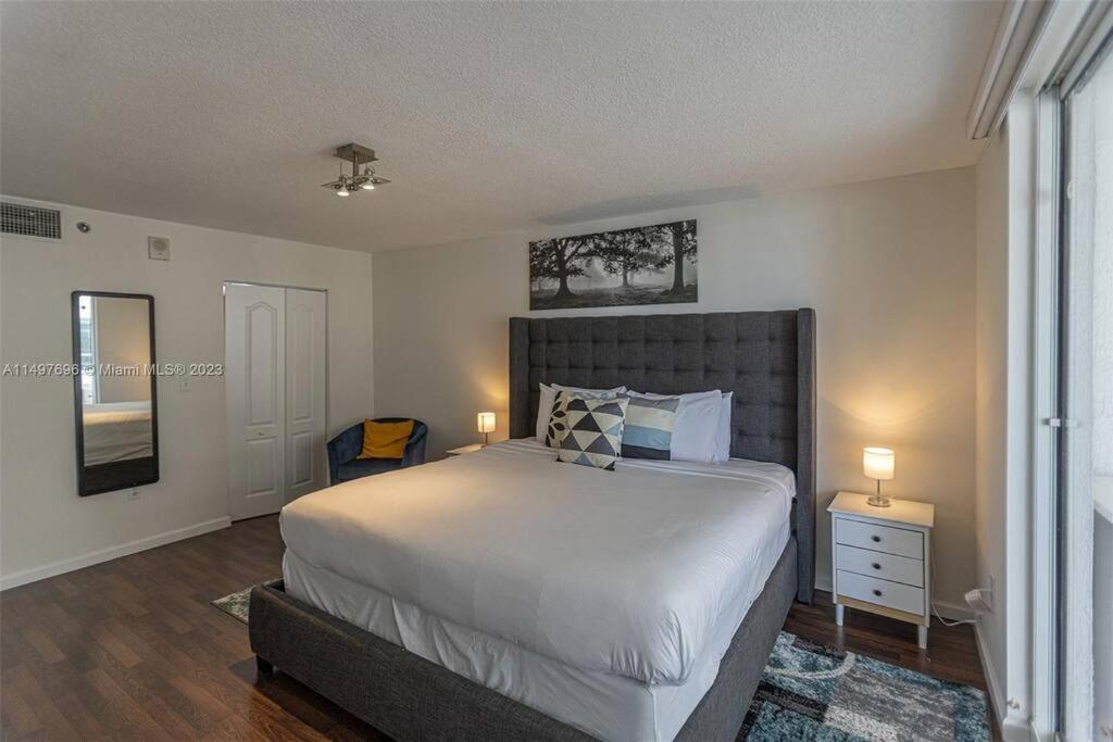 Entire In Brickell Steps From Brickell Centre Apartamento *